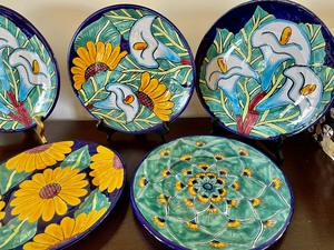 lot 94 image: Seven 12 Inch Mexican Pottery Plates