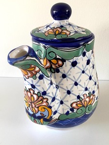 lot 18 image: Beautiful Mexican Pottery Teapot
