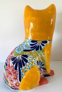 lot 20 image: Whimsical Mexican Pottery Cat Figurine