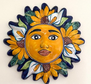 lot 21 image: Mexican Pottery Sunburst Wall Art Figurine