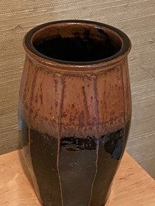 lot 24 image: Little Fort Pottery Vase
