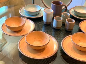 lot 102 image: Stunning Dish Set by East Fork Pottery