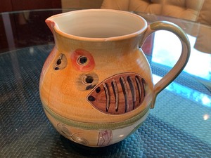 lot 114 image: Italian Made Platter & Matching Pitcher