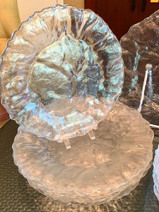 lot 127 image: Vintage Glass Luncheon Plates (Fire and Light)