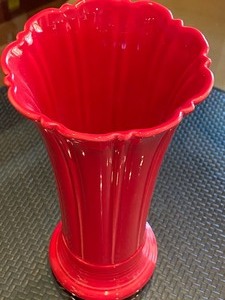 lot 138 image: Red Fiesta Vase