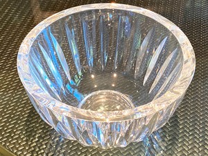 lot 152 image: Orrefors Beautiful Bowl