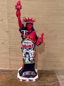 lot 171 image: MLB MN Twins Statue of Liberty Figurine w Package