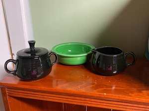 lot 201AA image: Fiesta Dish Items