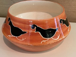 lot 192 image: Legend Ware (Oak Greek Kilns) Pottery Bowl