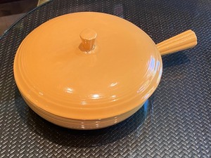 lot 227 image: Yellow Fiesta Covered Ceramic Dish