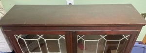 lot 276 image: Antique Cabinet w Leaded Glass Doors