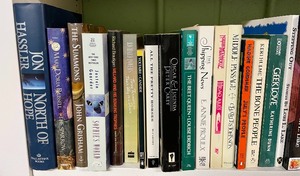 lot 286 image: Lot of Books (shelf not included)