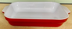 lot 306 image: Emile Henry Casserole Dish