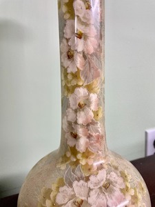 lot 298 image: Royal Bonn of Germany Vase