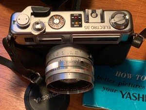 lot 338 image: Vintage Yashica Camera