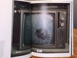 lot 336 image: Fabulous Coffee Table Book Annie Leibovitz Pilgrimage