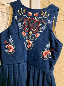lot 358 image: Amazing Authentic Norwegian Ladies Jumper Dress or Bunad