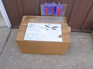 Hunter ceiling fan.  Box was damaged but appears it it new in box otherwise. As shown.