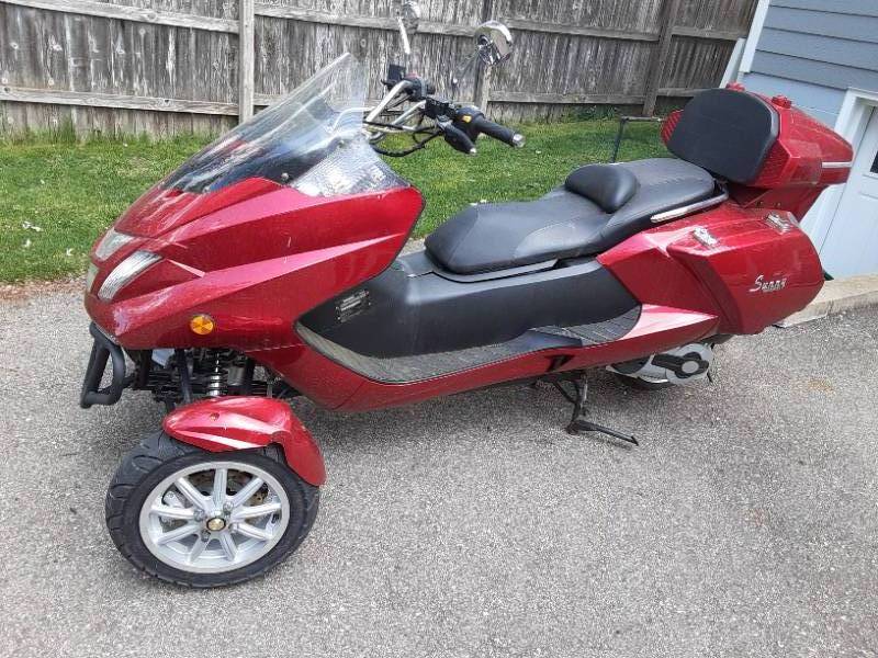 Sunny trike scooter deals 300cc