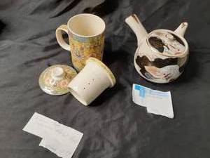 (2) Vintage Oriental Teapots See P...