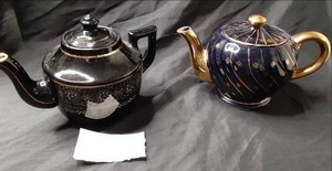 (2) Vintage Oriental Teapots See P...