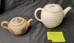 (2) Vintage Teapots See Photos Ma...