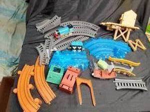 Kids Complete Thomas The Train Set...