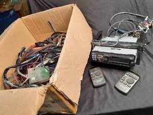 Alpine CD Car Stereo Deck With Cabl...
