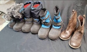 Kids Boots See Photos (Sizes  ...