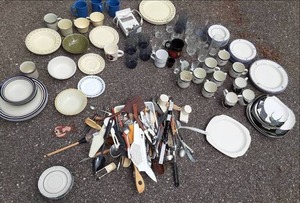 Large Lot of Kitchen Dishware and U...