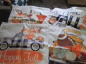 lot 21 image: Autumn Pillow Covers...