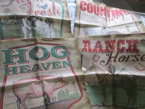 lot 96 image: 2 Sets of 4 Farm Animals Pillow Cov...