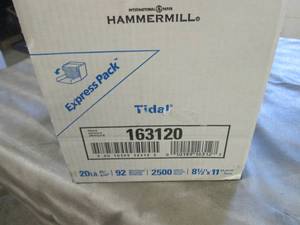 lot 137 image: Case of Hammermill Copy Paper 20 lb...