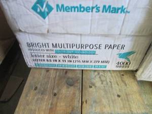 lot 168 image: Case of 4000 sheets Members Mark Co...