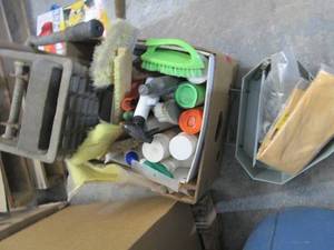 lot 173 image: Box of Assorted Cleaning Items...