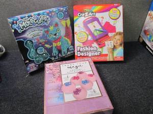 lot 283 image: 3 Craft Sets...