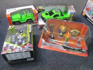 lot 288 image: 4 Assorted Toys...