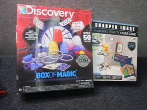 lot 306 image: Discovery Box of Magic,Sharper Imag...
