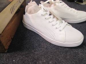 lot 343 image: Island Surf Port Mens Size 9 Boat ...