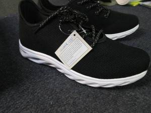 lot 358 image: Island Surf Lakeshore Mens Size 9 ...