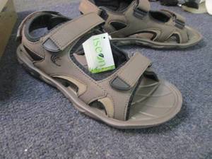 lot 363 image: Island Surf Yarmouth Mens Size 13 ...