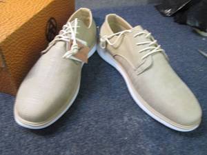 lot 326 image: Abbot K. Beige Malibu Mens Size 13...