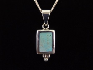 .925 Sterling Silver Inlayed Turquoise Howlite Pendant Necklace