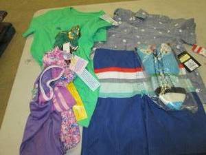 lot of kids clothes ...
