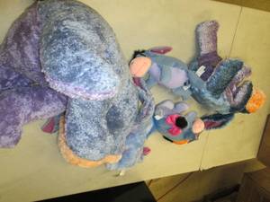 lot of 5 stuffed eeyore animals ...