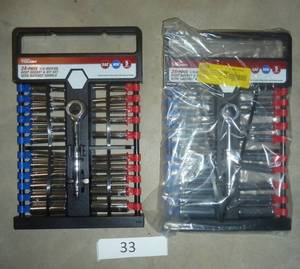 2 new sets of 14 sockets with ratchet, blue side is metric, red is standard