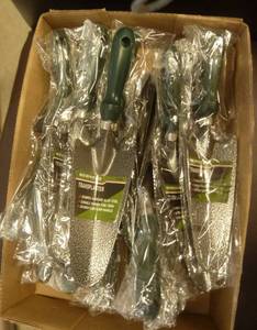 20 new garden transplant shovels