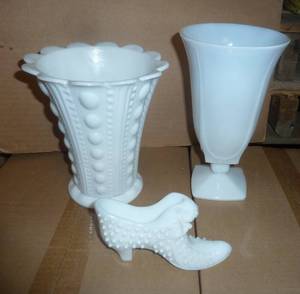 Milk Glass collectors - 2 vintage large vases and cat head shoe