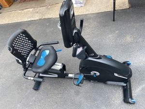 Nautilus R618 Exercise Bike w Gel Seat