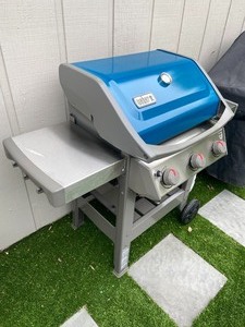 Blue Weber Grill w Propane Tank & Cover